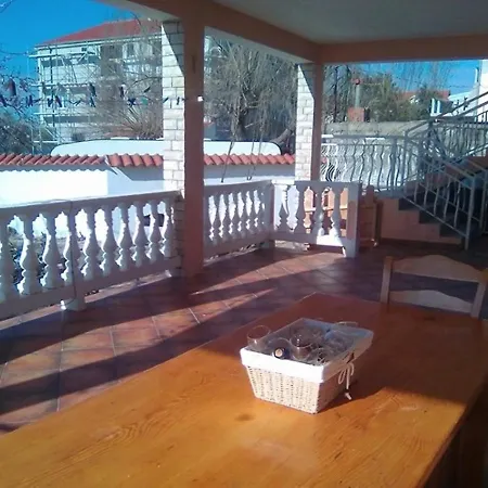 Sunny - 10 M From Sea *